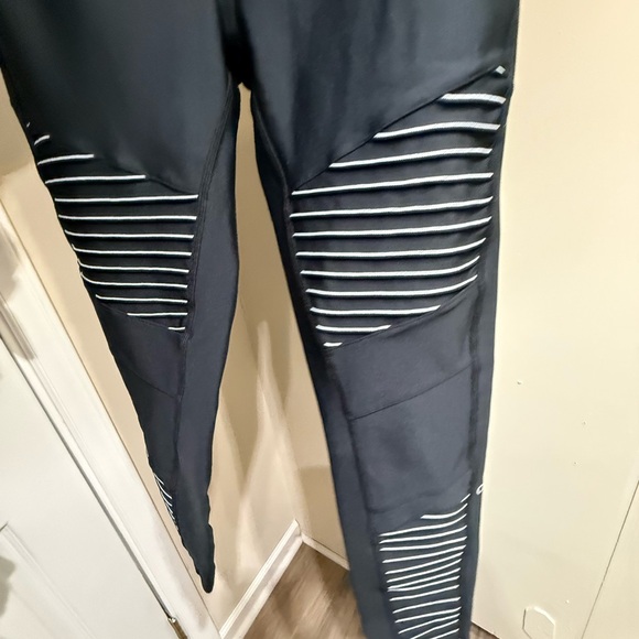 Alo moto leggings - Picture 3 of 7